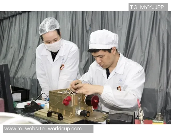 许钟豪的成长之路：从青涩少年到职场精英的奋斗故事