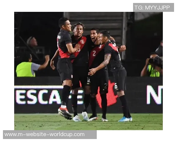 荷兰与秘鲁足球友谊赛精彩回顾及赛后分析